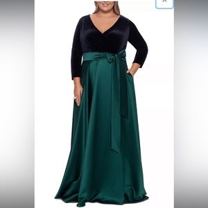 ❤️ Xscape Velvet and Satin Emerald Ball Gown Formal Dress- Plus Size